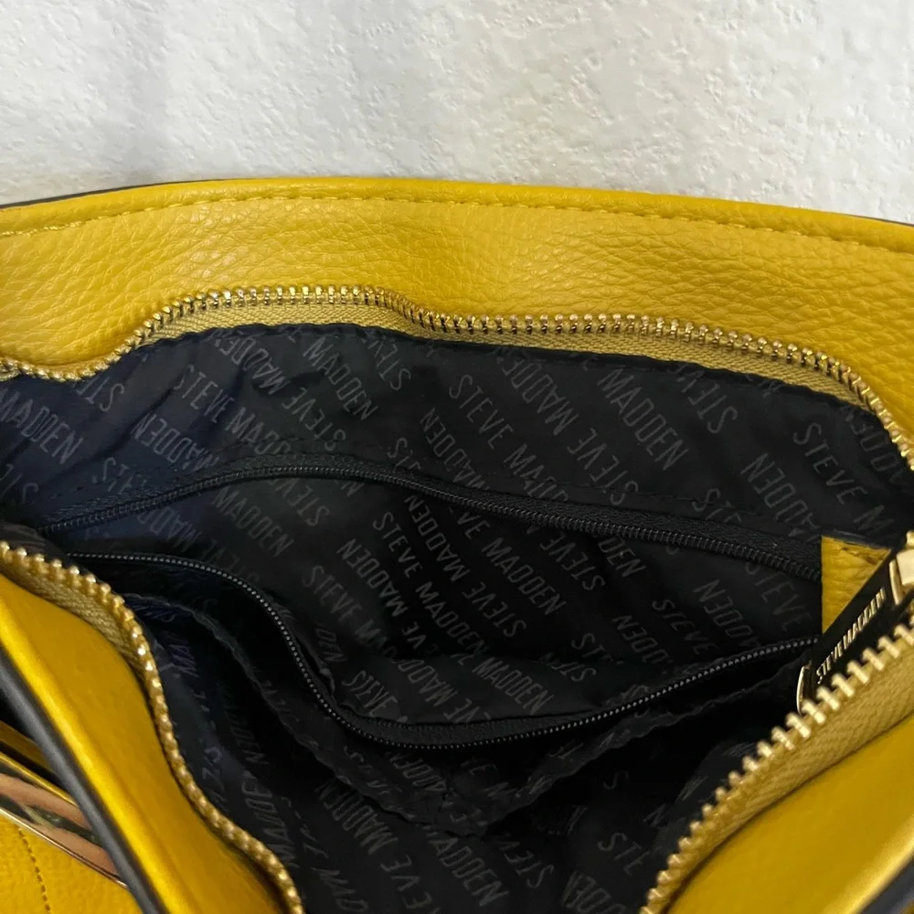 Steve Madden mustard yellow pebbled faux leather‎ crossbody bag minimalist